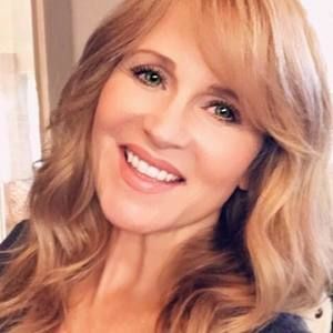 Meet your Posher, Suzy